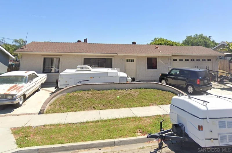 515 Parkbrook St, Spring Valley, CA 91977