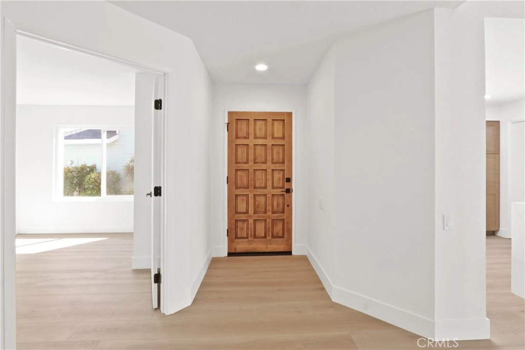 Interior 3