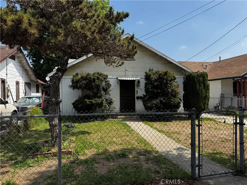 3627 Randolph Street, Huntington Park, CA 90255