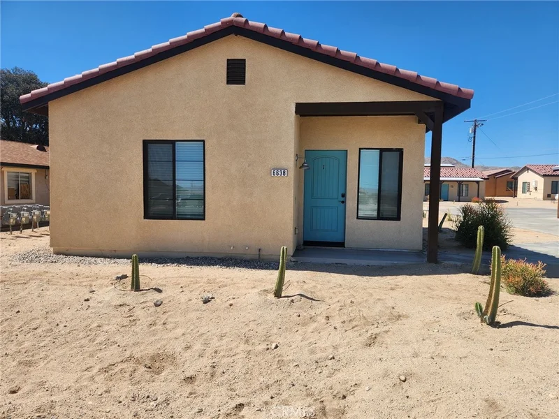6638 Maricopa Drive 1