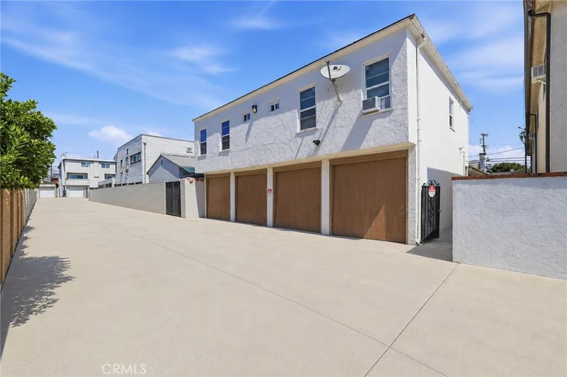 549 W 12th Street photo 2