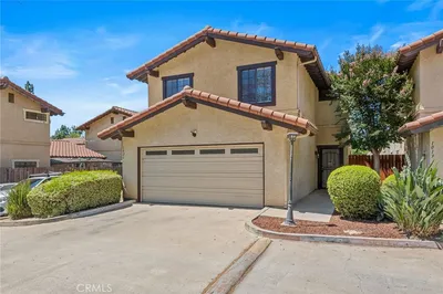 1021 S Reservoir
