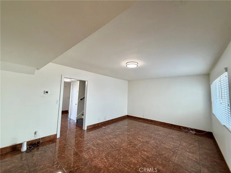 Photo 2 of 1477 W 20th 7