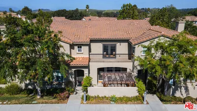 1572 Silver Shadow Drive photo 2