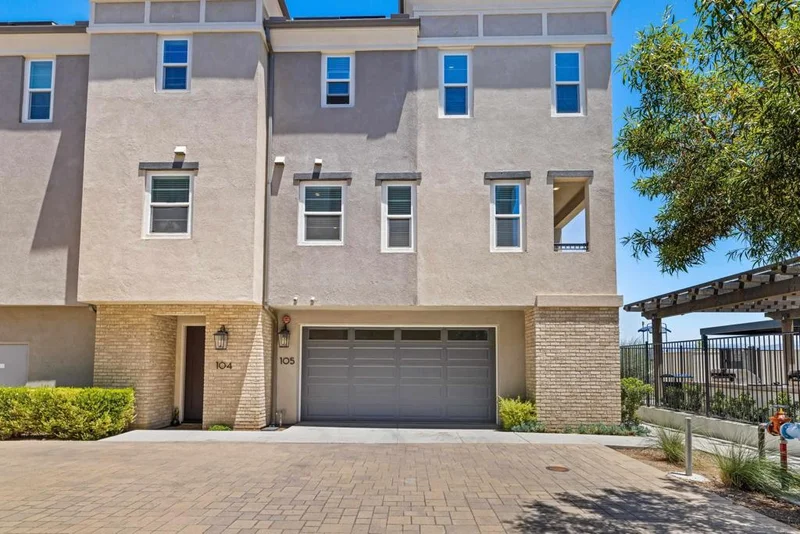 1233 Sunrise View 105
