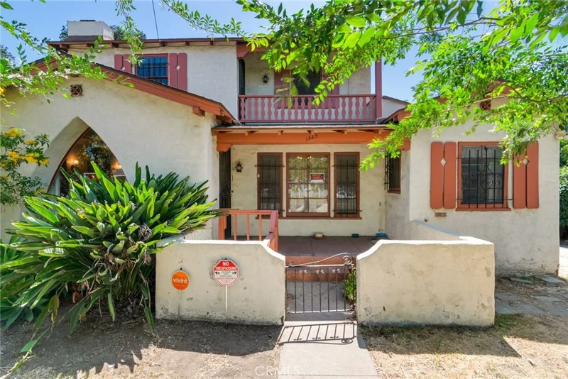 1523 N Mountain View, San Bernardino, CA 92405