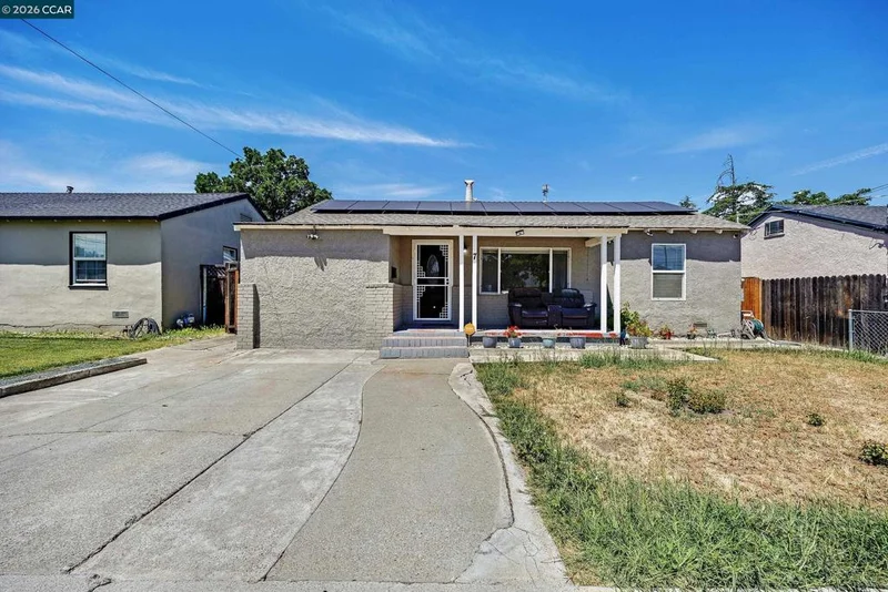 7 Lawrence Ave