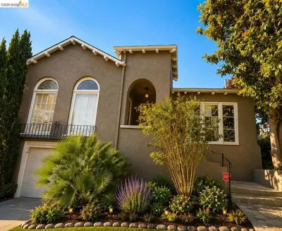 329 Ramona Ave