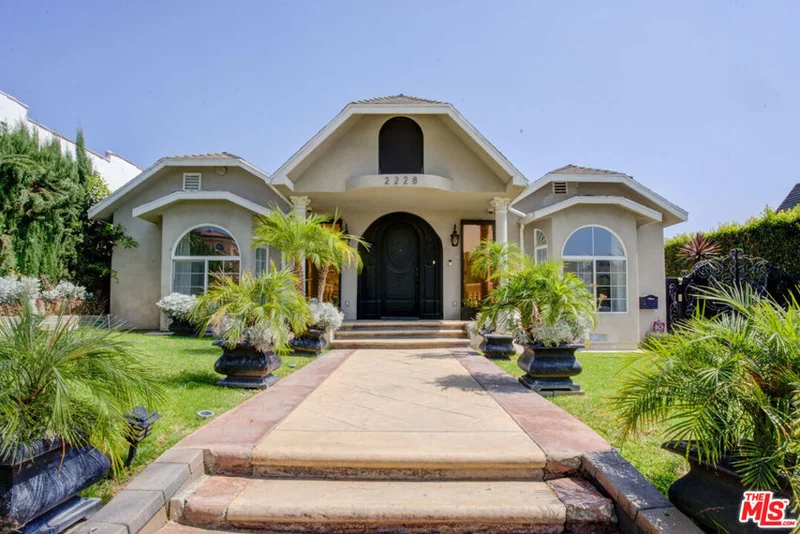 2228 Nella Vista Avenue
