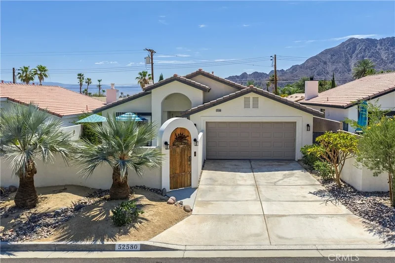 52580 Avenida Alvarado