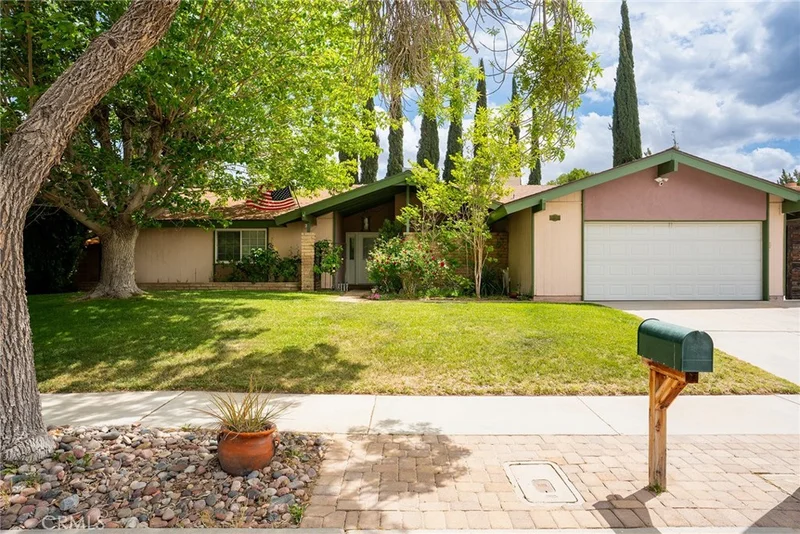 43946 Galion, Lancaster, CA 93536