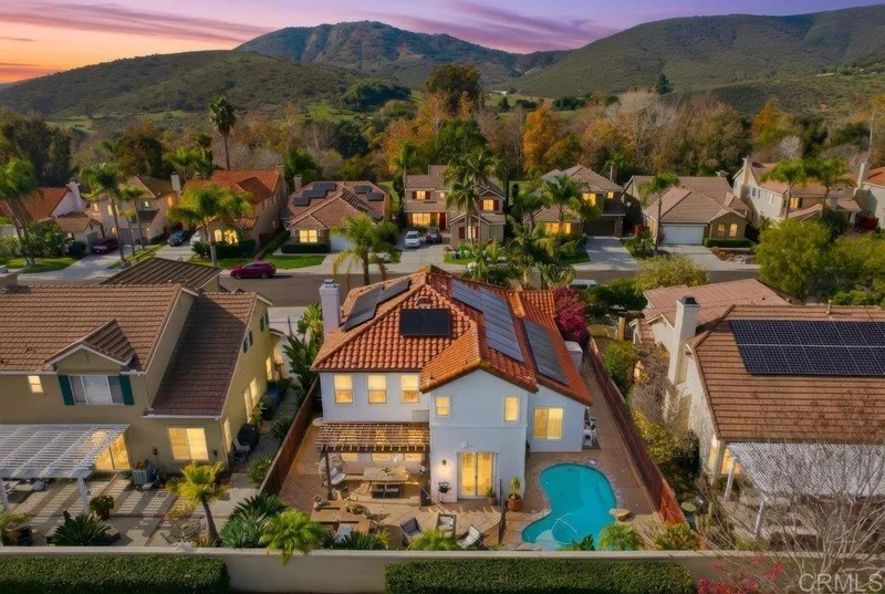 561 Chesterfield Circle, San Marcos, CA 92069