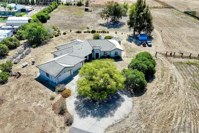 1335 Magnolia Avenue