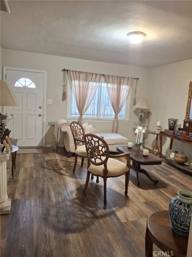 1346 W Century photo 2