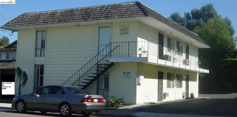 22 South Lake Drive