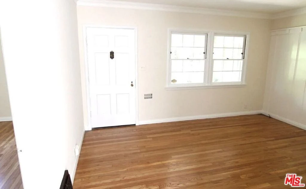 Interior 2