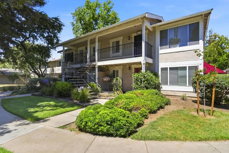 30 Muirfield Court