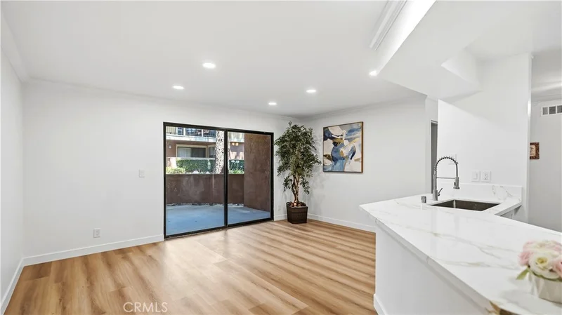 10655 Lemon Avenue 2608 photo 2