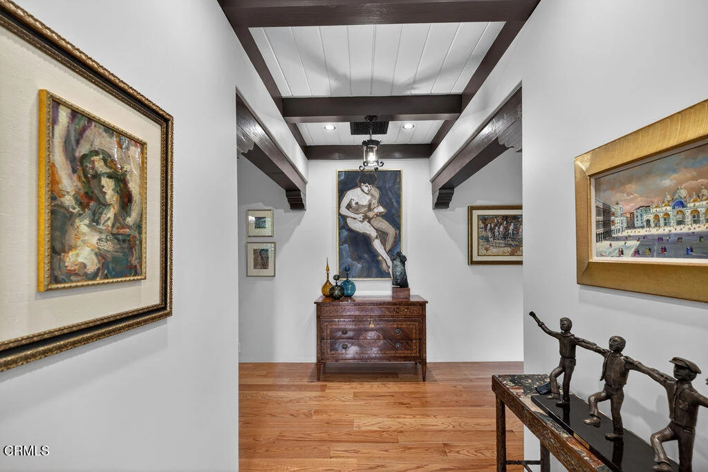Interior 2