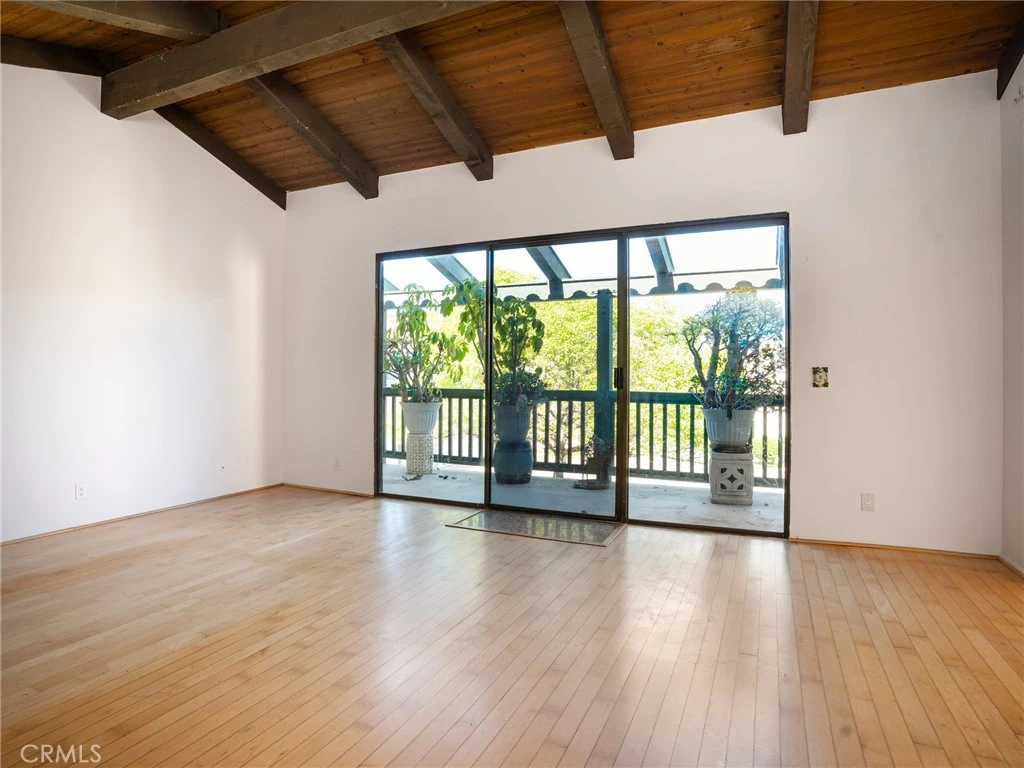 Interior 2