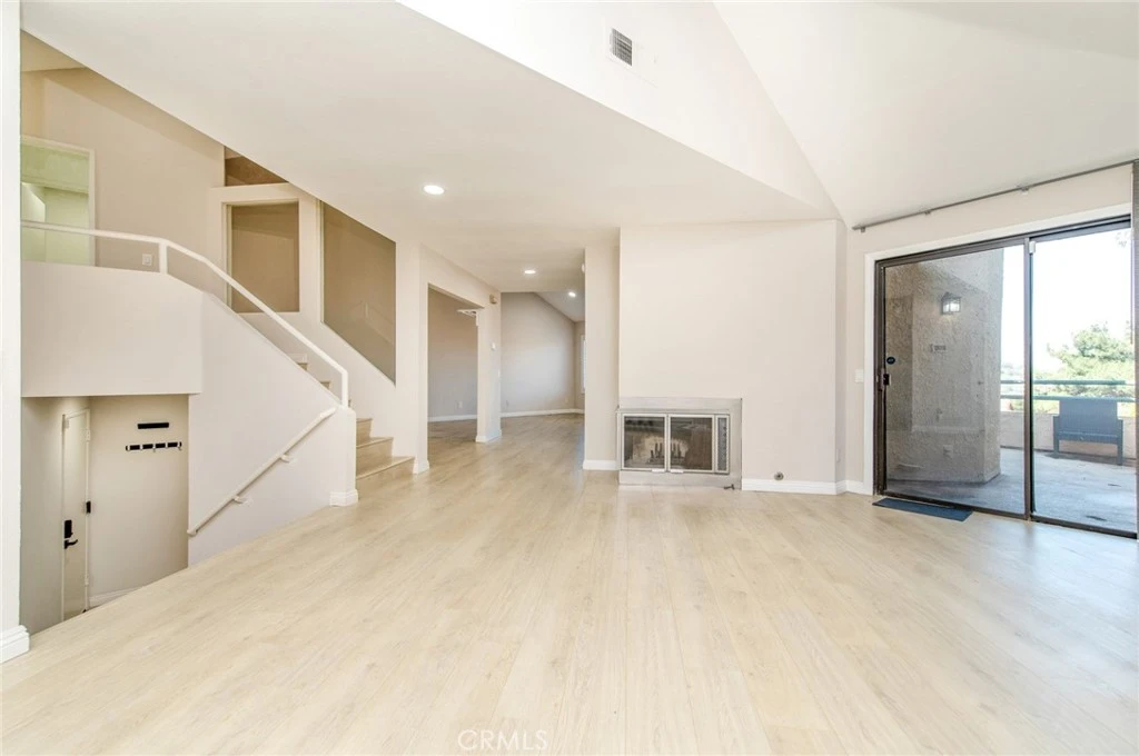 Interior 3