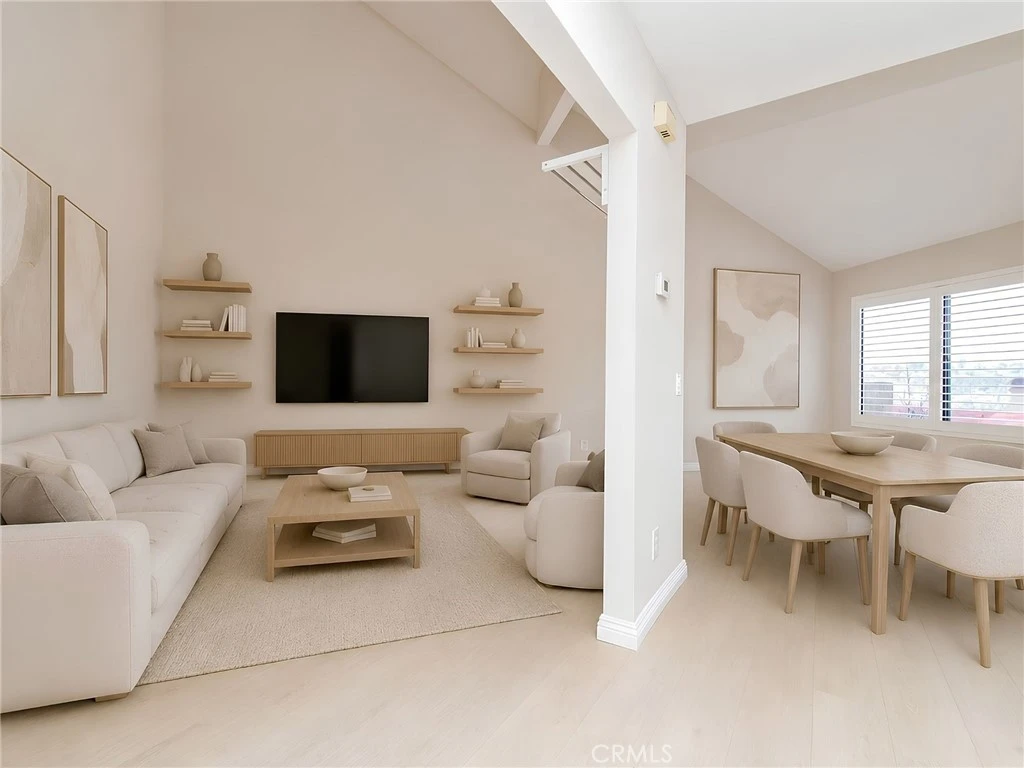 Interior 4