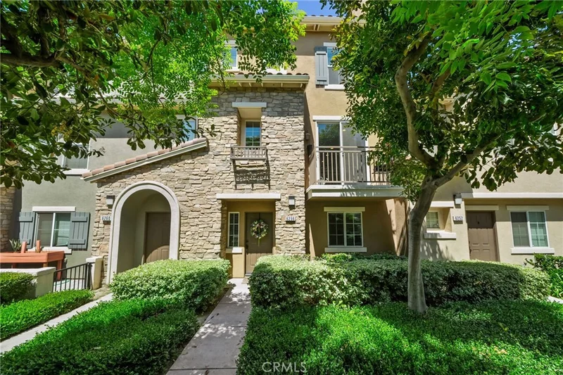 6256 Camposa Lane, Eastvale, CA 91752