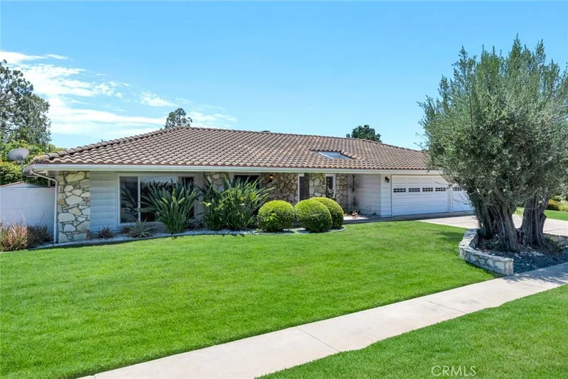 19002 Chadbourne Lane, North Tustin, CA 92705