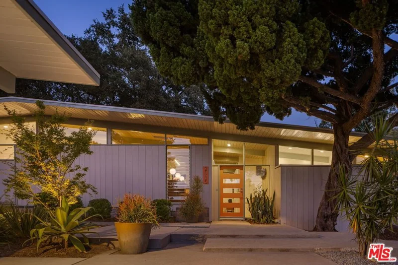 2035 Skyview Drive, Altadena, CA 91001