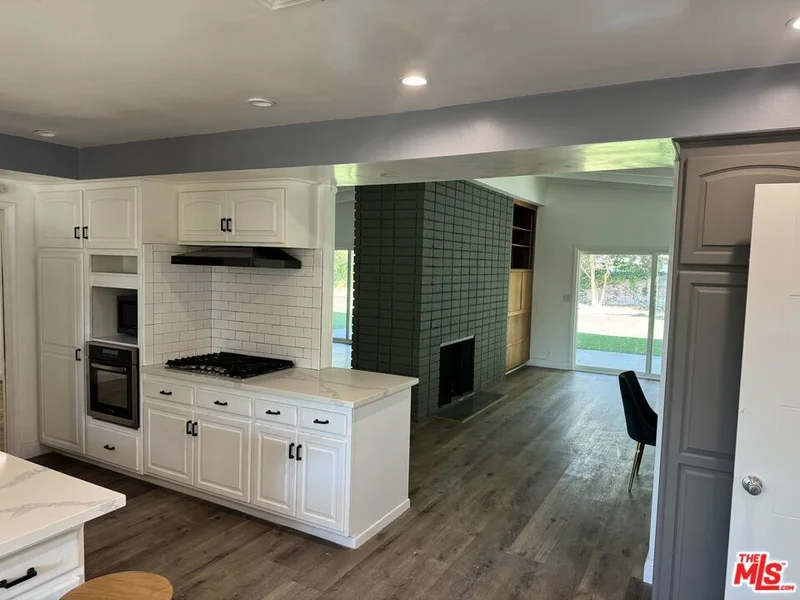 23540 Kivik St photo 2
