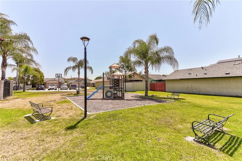 8936 summerwood way photo 2