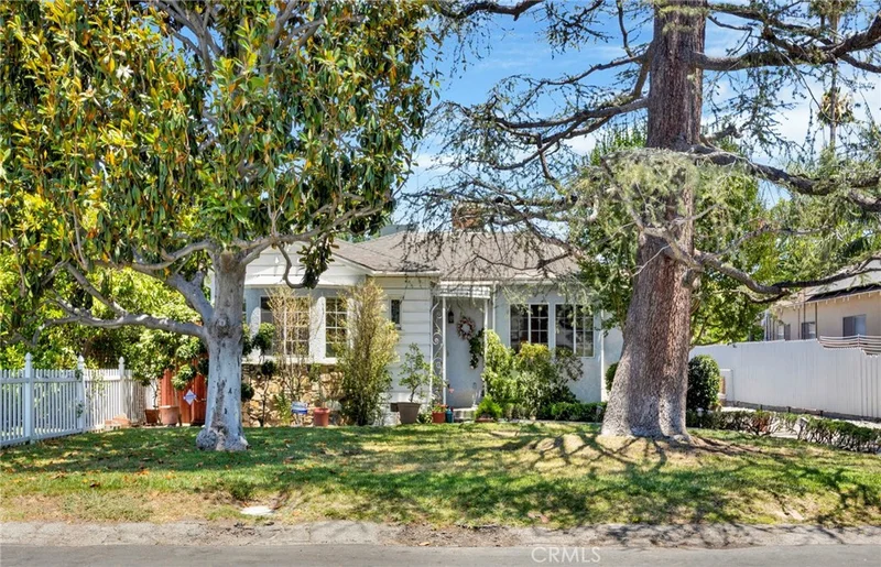 5438 Radford Avenue, Valley Village, CA 91607