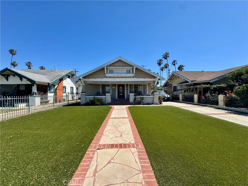 1758 W 51st Street