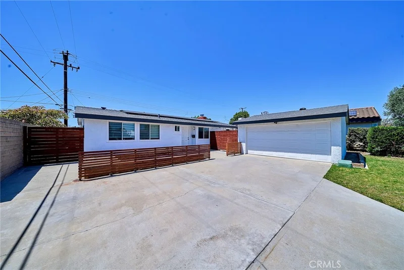 Photo 2 of 14839 Gandesa Road