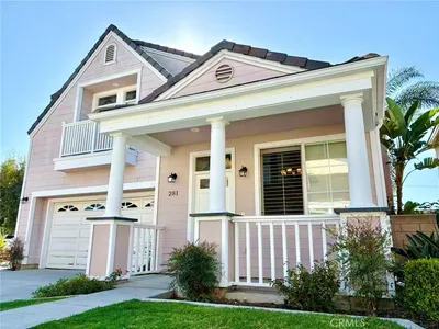 281 Mesa Drive photo 2