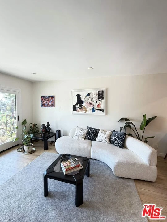Interior 2