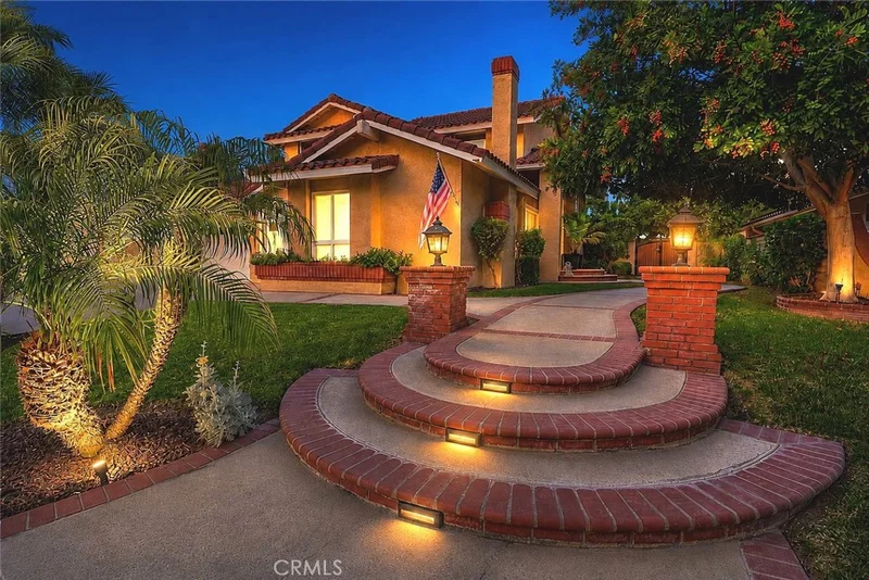 810 N San Miguel Road