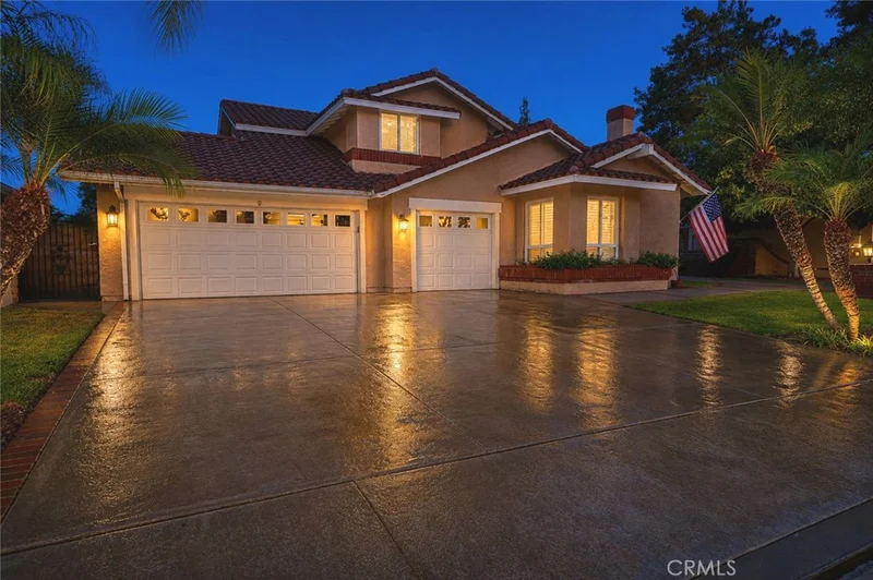 810 N San Miguel Road photo 2