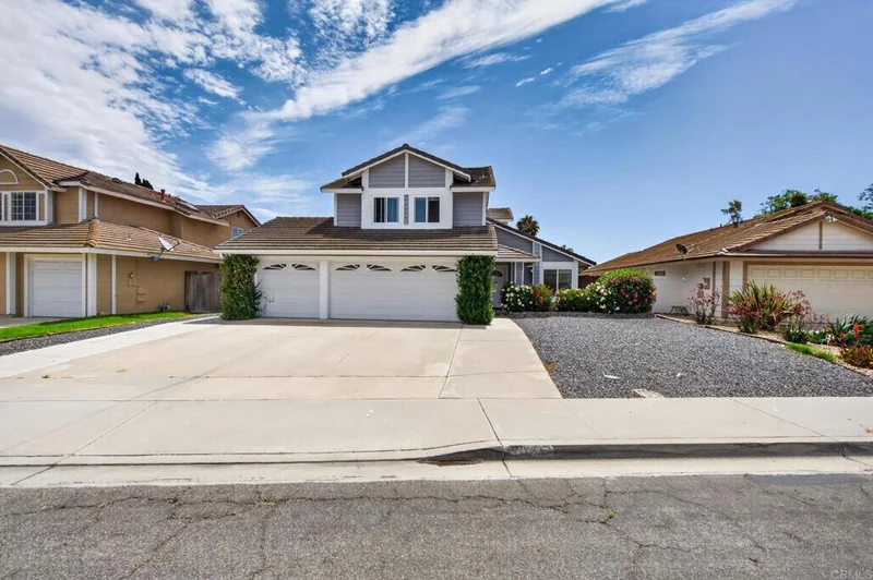 792 Foxwood Drive