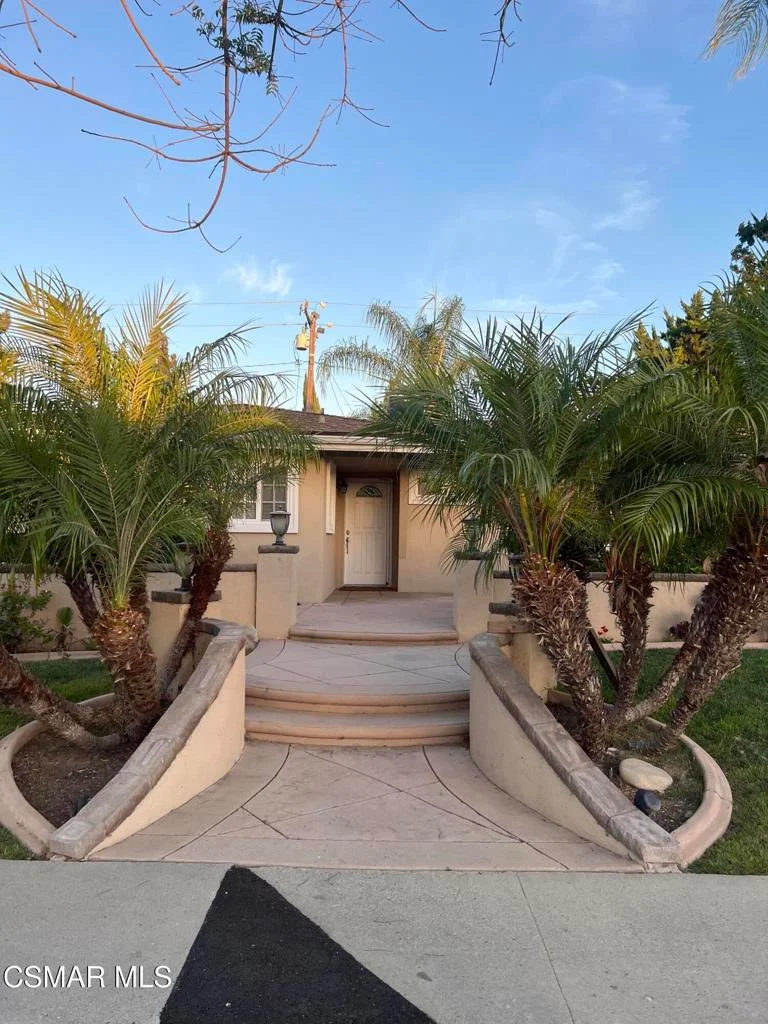 3590 Evans Drive photo 2