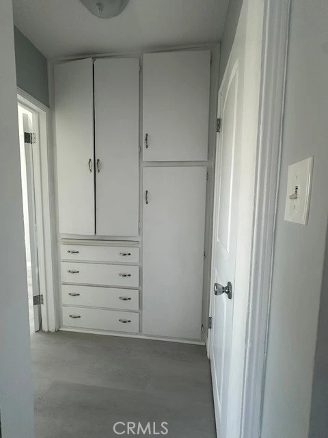 Interior 4