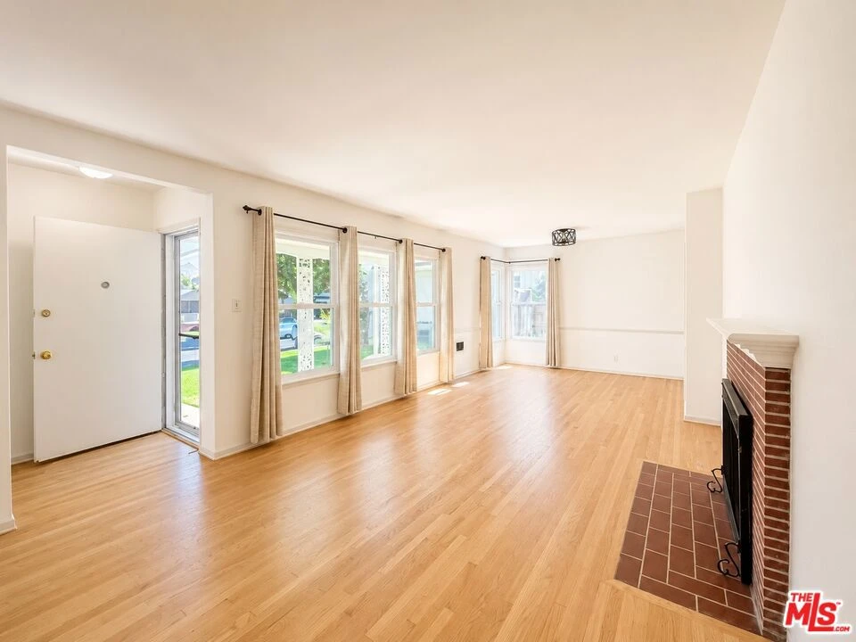 Interior 2