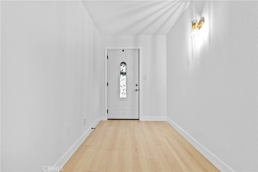 Interior 3