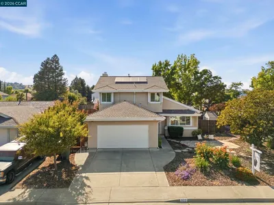572 Shannon Dr