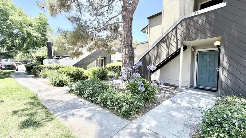 2309 Mclaughlin Avenue photo 2