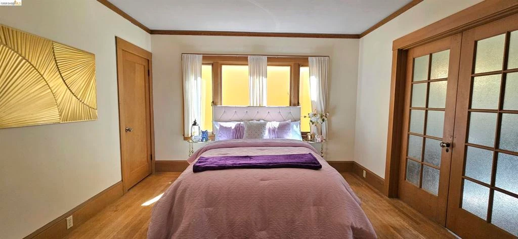 Interior 3