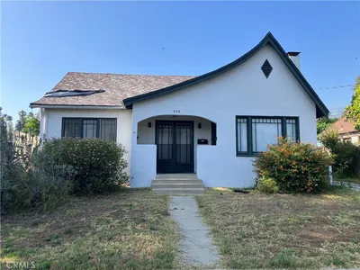579 Alberta Street