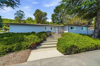 2297 Johanna Ct