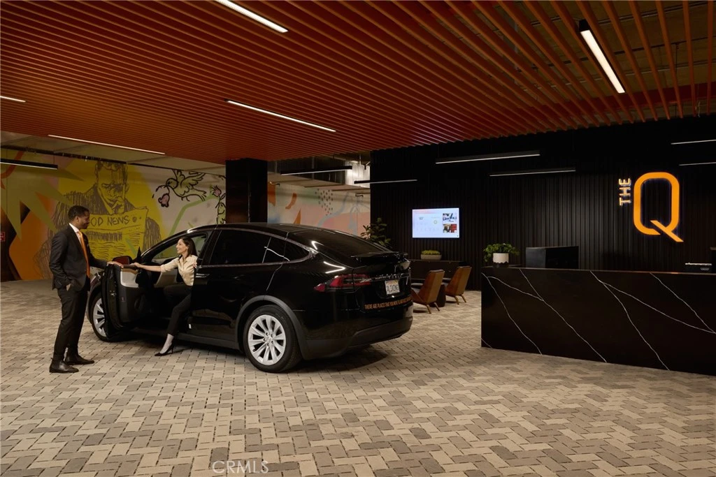 Interior 2