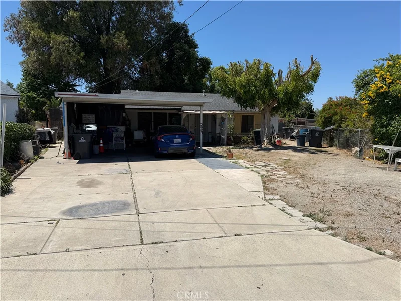 2729 Huckleberry Road, Santa Ana, CA 92706